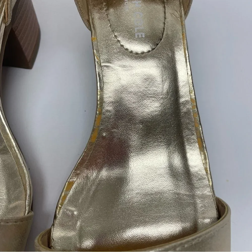 Kenneth Cole Sandals Metallic Gold Open Toe Zipper Heal Ankle Buckle Girl Size 1